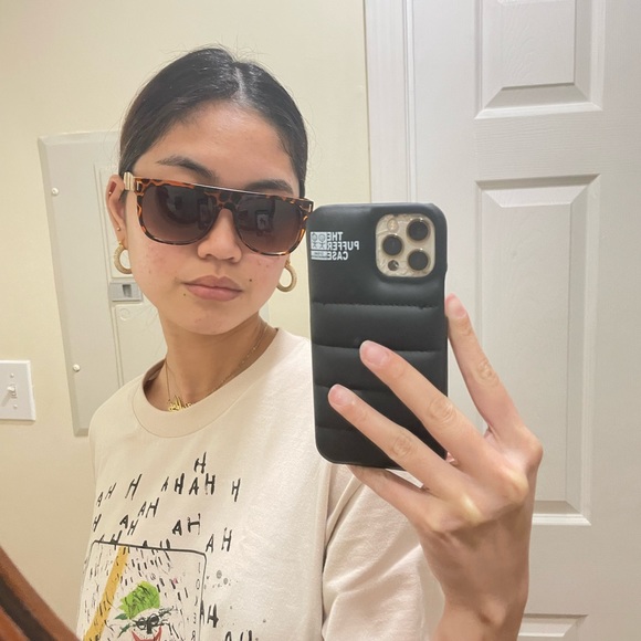 cute sunglasses 😎 - Picture 4 of 4